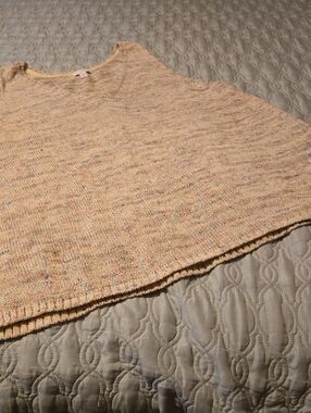 J. Jill Cream Speckled V Neck Sleeveless Sweater